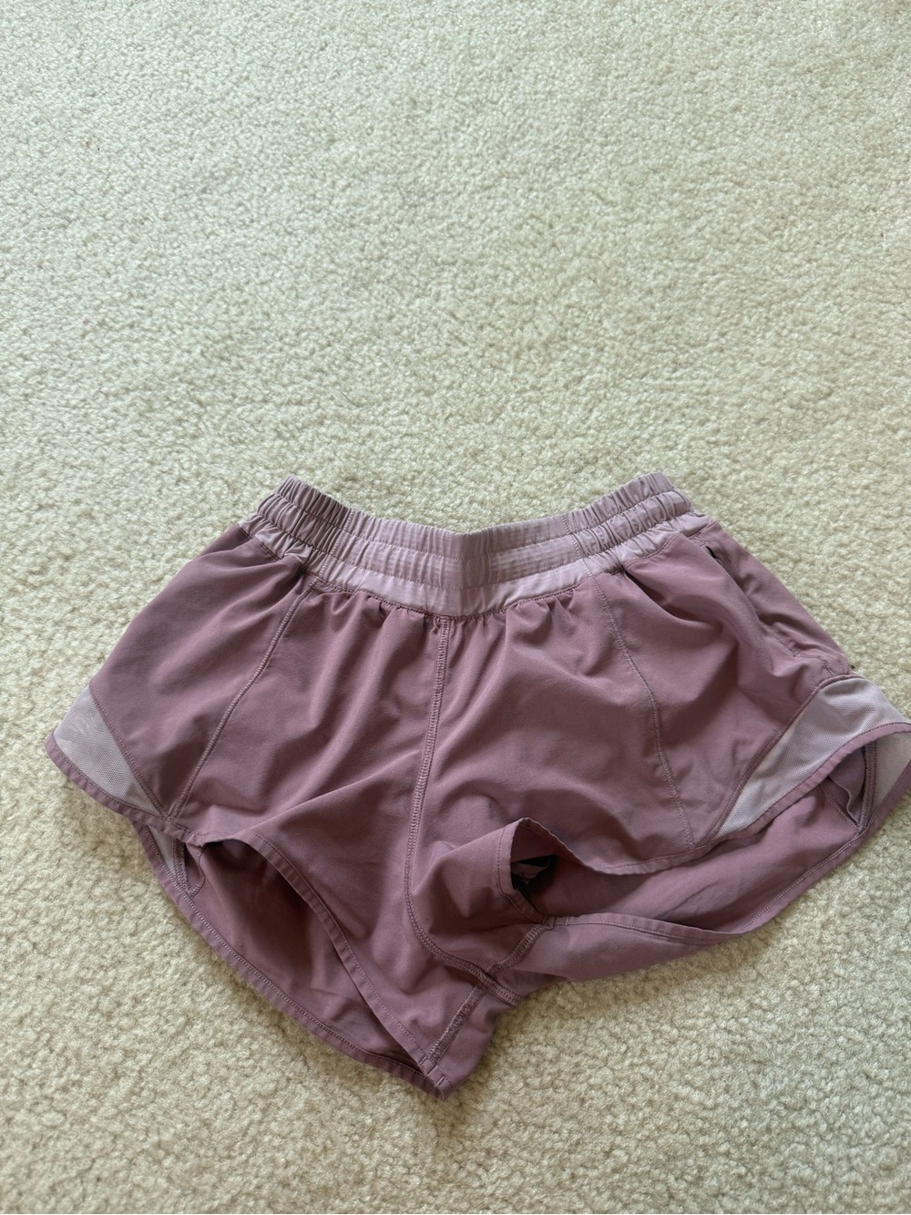 Lululemon Hotty Hot short